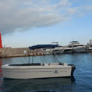 Alquiler Barcos La Herradura - Marina Del Este. Falon 490 y Falon 490 Plus