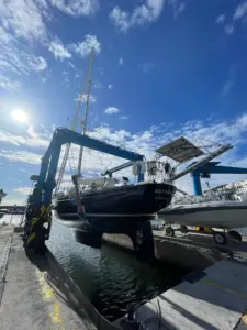 Invernaje y Mantenimiento de barcos. Náutica Del Este