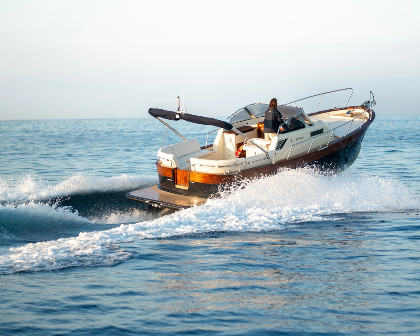Distribuidor oficial girbau boats en Marina Del Este, La Herradura
